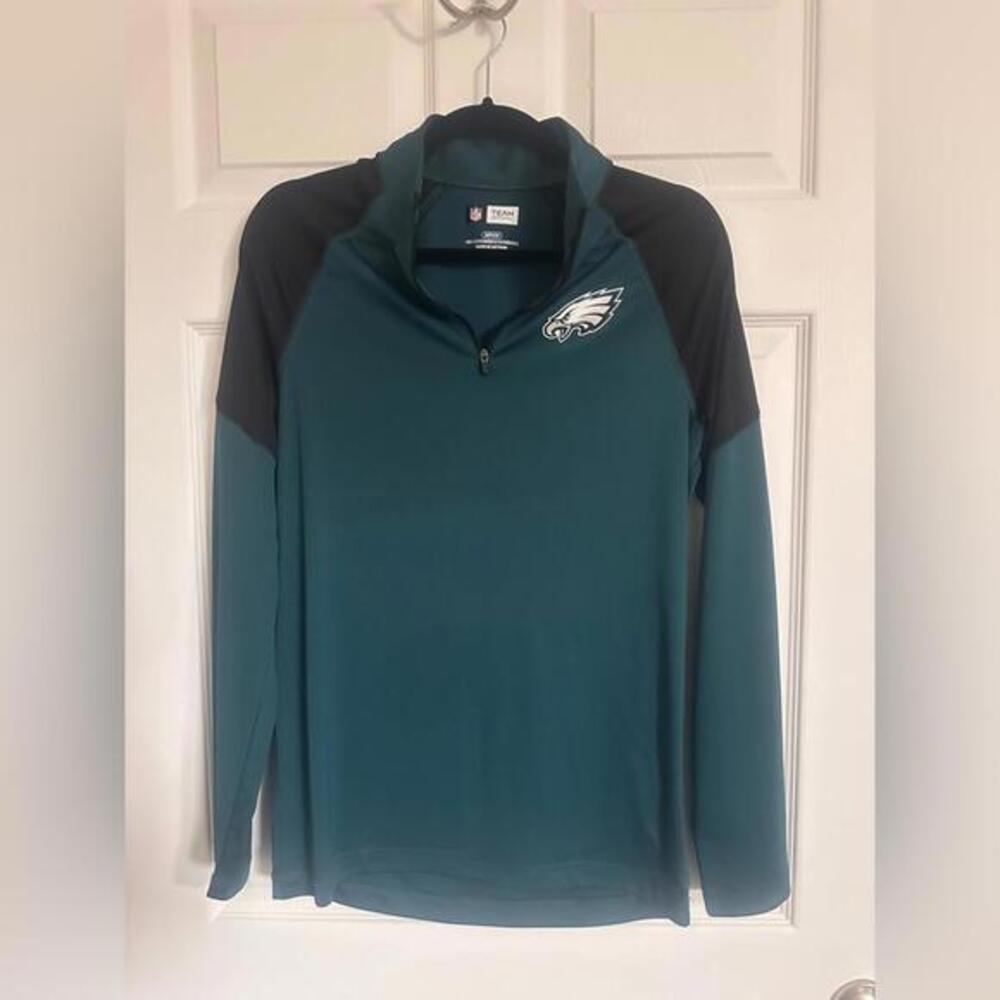 NFL Eagles Green and Black Quarter-Zip Pullover